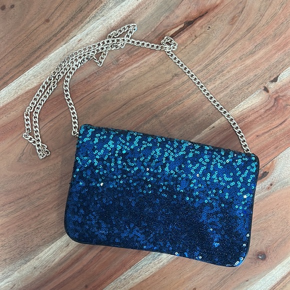 ALDO sequin ombré blue/turquoise fold over clutch - Picture 5 of 5